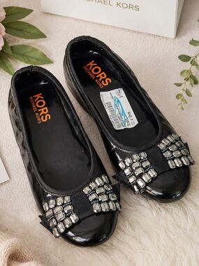 Michael Kors Girls Clove Black Patent Ballet Flats Crystal Bow Size 4